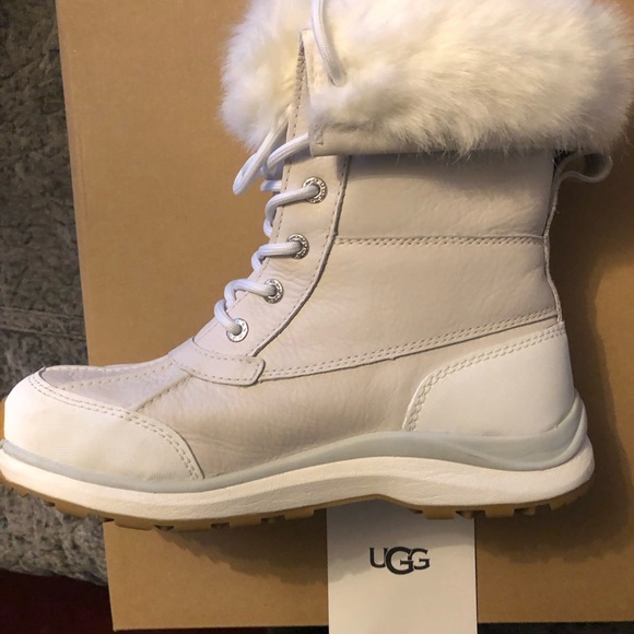 ❌UGG super rhtf size 8.5 in perfect condition No offers or reduced shipping - Picture 6 of 7